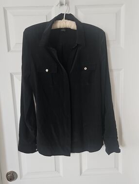 White House Black Market 100% Silk Black Long-Sleeve Button-Down Shirt